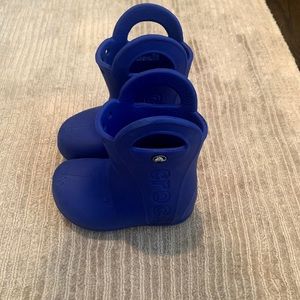 Toddler size 7 CROCS blue boots